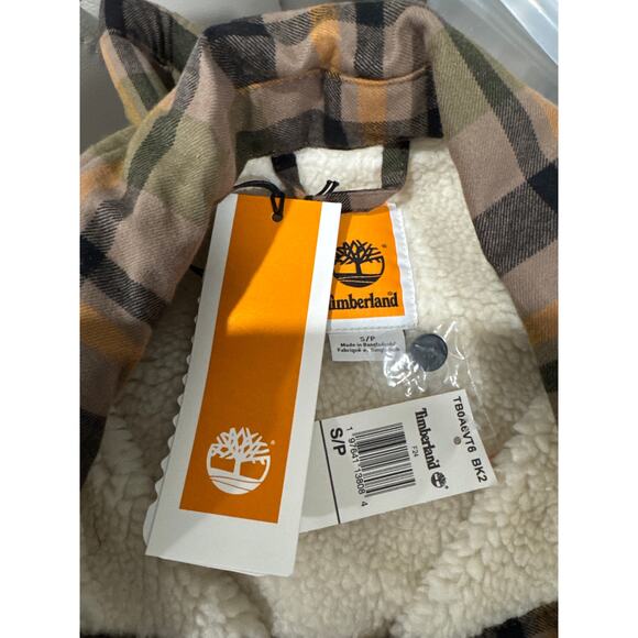 Timberland Men's Tartan Flannel Jacket with Sherpa Lining - Size: Small - Picture 2 of 5